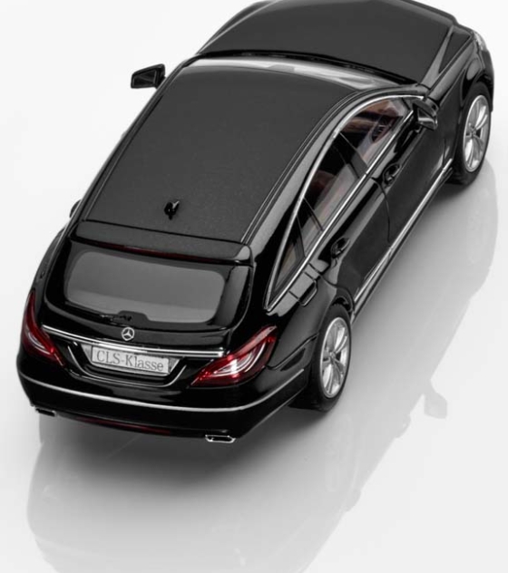  Mercedes-Benz CLS-Class Shooting Brake, Obsidian Black Metallic, 1:43 Scale